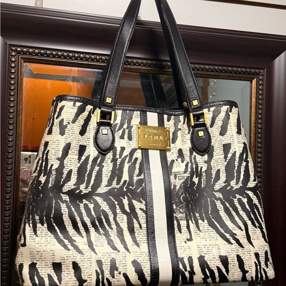 L.A.M.B. Textured Black and White Bag with Gold Accent - Picture 2 of 16